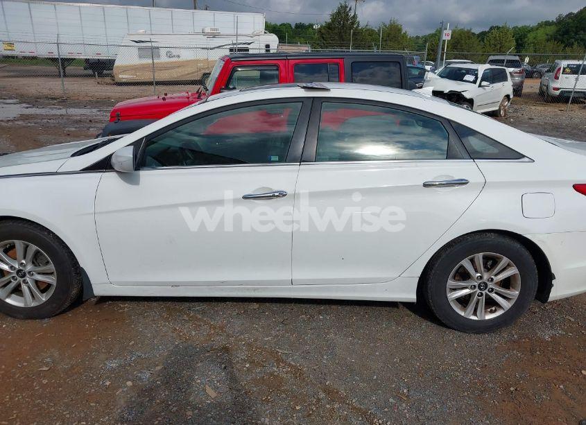 Photo 14 of 2013 Hyundai Sonata SE (VIN 5NPEC4AC8DH684589)