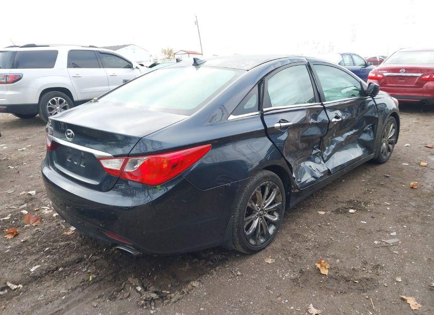 Photo 4 of 2013 Hyundai Sonata SE (VIN 5NPEC4AC8DH789598)