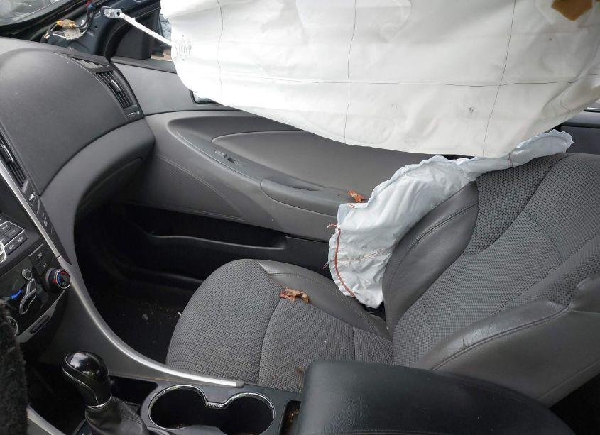 Photo 5 of 2013 Hyundai Sonata SE (VIN 5NPEC4AC8DH789598)