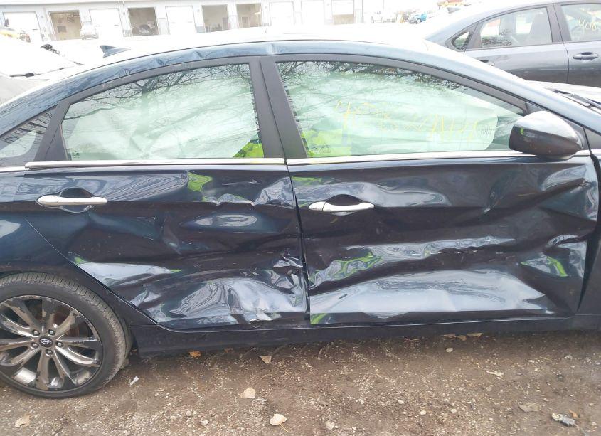 Photo 6 of 2013 Hyundai Sonata SE (VIN 5NPEC4AC8DH789598)