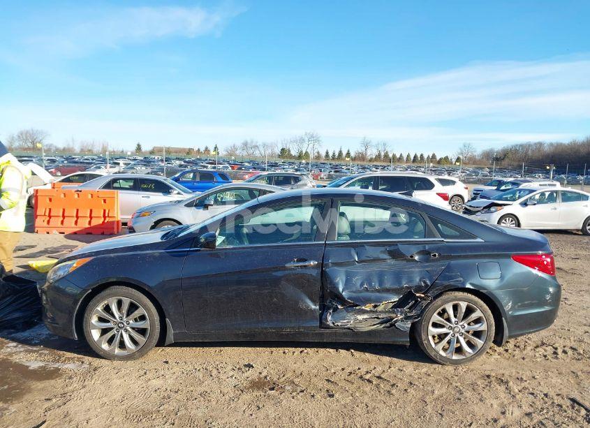 Photo 14 of 2013 Hyundai Sonata SE (VIN 5NPEC4AC8DH801281)
