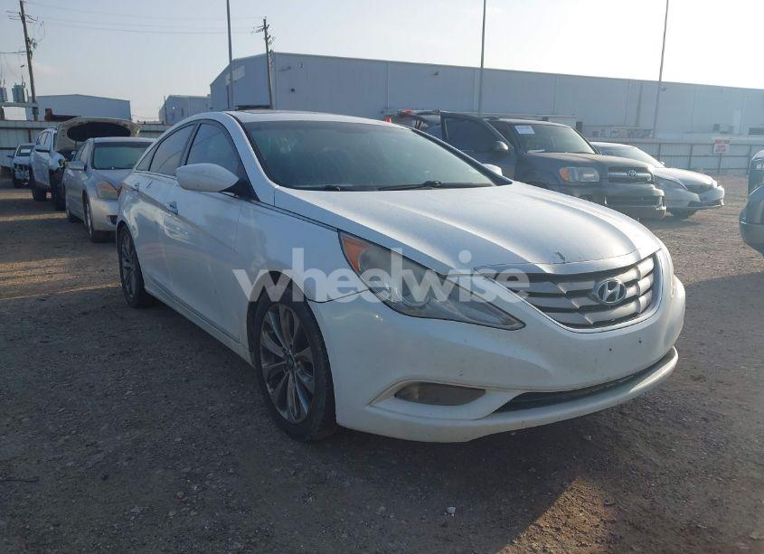 2013 Hyundai Sonata SE (VIN 5NPEC4AC8DH805296) main photo