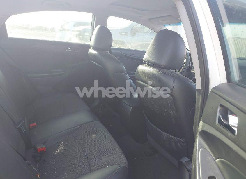 Photo 8 of 2013 Hyundai Sonata SE (VIN 5NPEC4AC8DH805296)