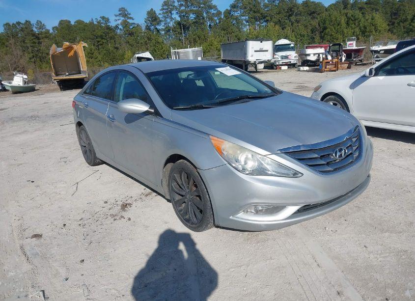 2013 Hyundai Sonata SE (VIN 5NPEC4AC8DH806545) main photo