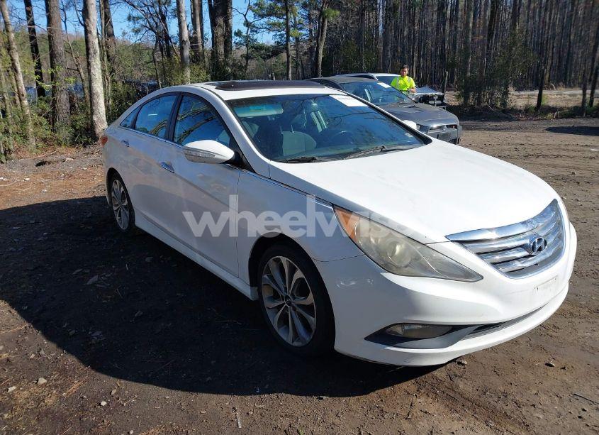 2014 Hyundai Sonata SE (VIN 5NPEC4AC8EH862115) main photo