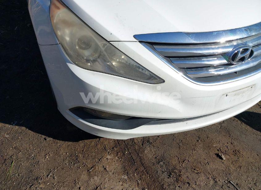 Photo 6 of 2014 Hyundai Sonata SE (VIN 5NPEC4AC8EH862115)
