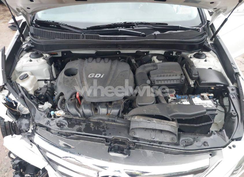 Photo 10 of 2014 Hyundai Sonata SE (VIN 5NPEC4AC8EH922720)