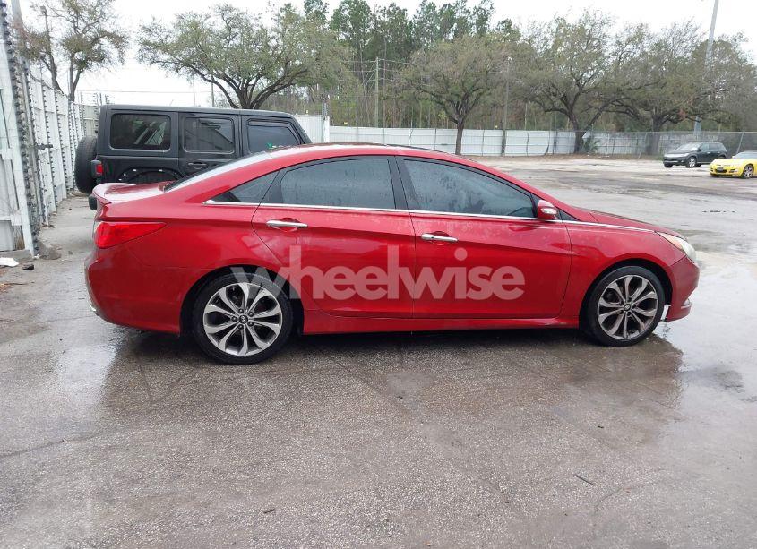 Photo 13 of 2014 Hyundai Sonata SE (VIN 5NPEC4AC8EH927349)