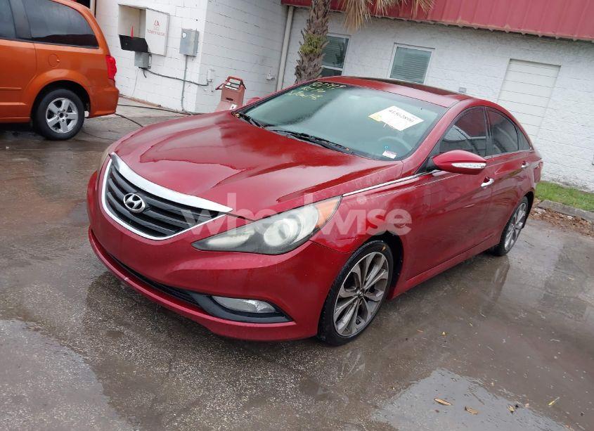 Photo 2 of 2014 Hyundai Sonata SE (VIN 5NPEC4AC8EH927349)