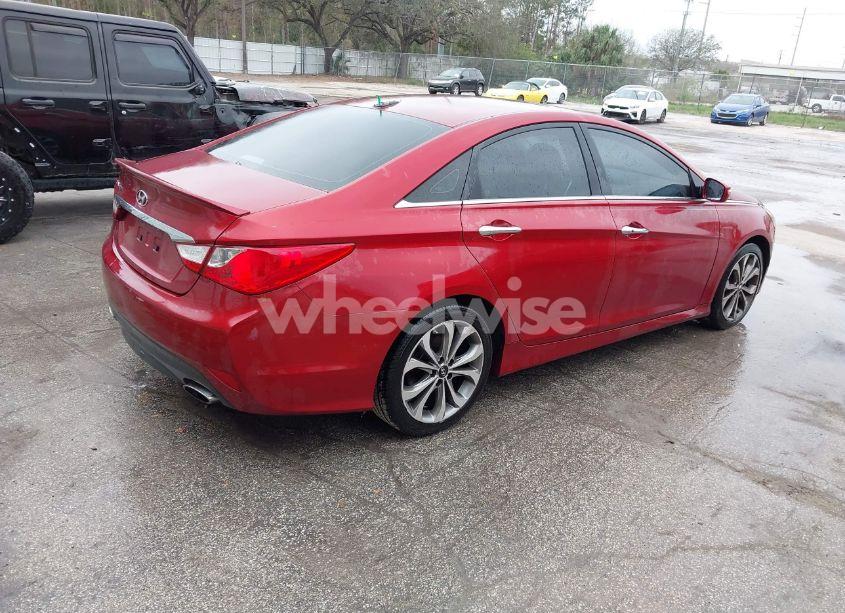 Photo 4 of 2014 Hyundai Sonata SE (VIN 5NPEC4AC8EH927349)