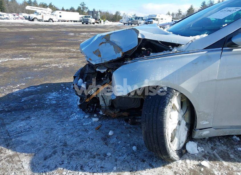 Photo 13 of 2011 Hyundai Sonata LIMITED (VIN 5NPEC4AC9BH024476)