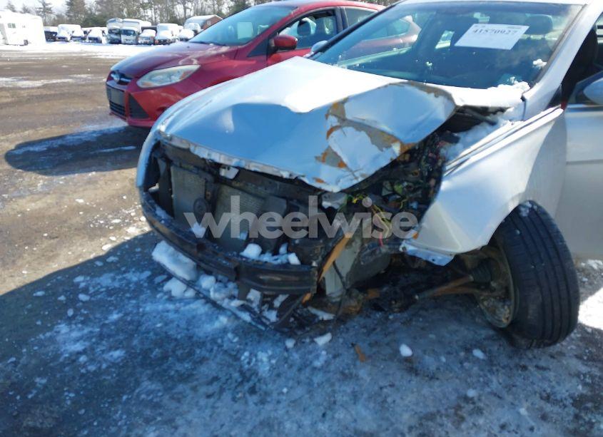 Photo 6 of 2011 Hyundai Sonata LIMITED (VIN 5NPEC4AC9BH024476)