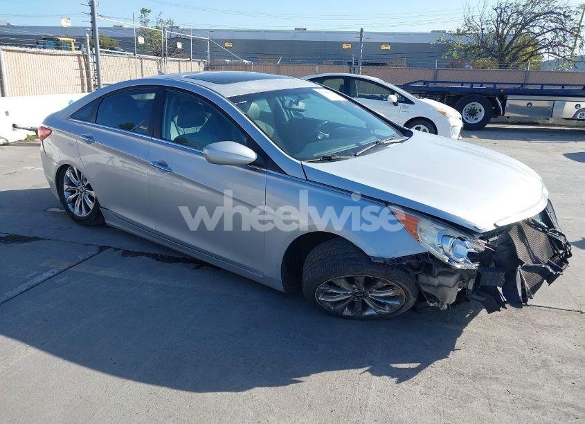 2011 Hyundai Sonata SE (VIN 5NPEC4AC9BH035588) main photo