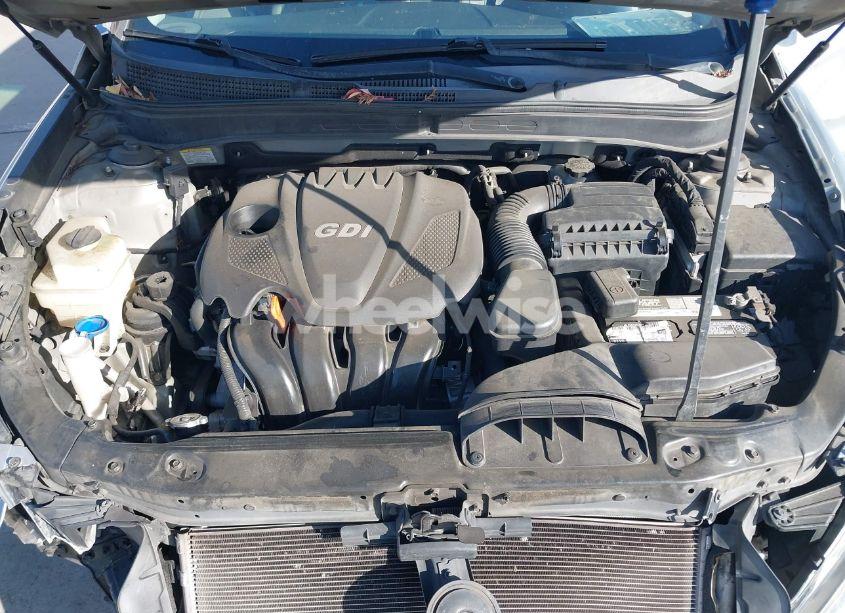 Photo 10 of 2011 Hyundai Sonata SE (VIN 5NPEC4AC9BH035588)