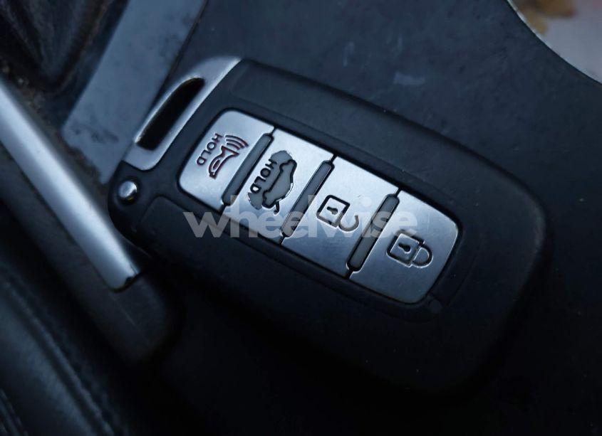 Photo 11 of 2011 Hyundai Sonata SE (VIN 5NPEC4AC9BH053220)