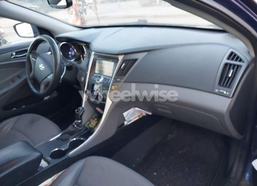 Photo 5 of 2011 Hyundai Sonata SE (VIN 5NPEC4AC9BH053220)