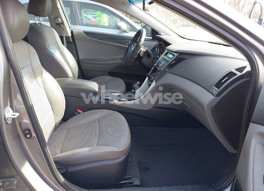 Photo 5 of 2011 Hyundai Sonata SE (VIN 5NPEC4AC9BH057624)