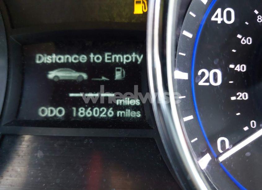 Photo 7 of 2011 Hyundai Sonata SE (VIN 5NPEC4AC9BH057624)