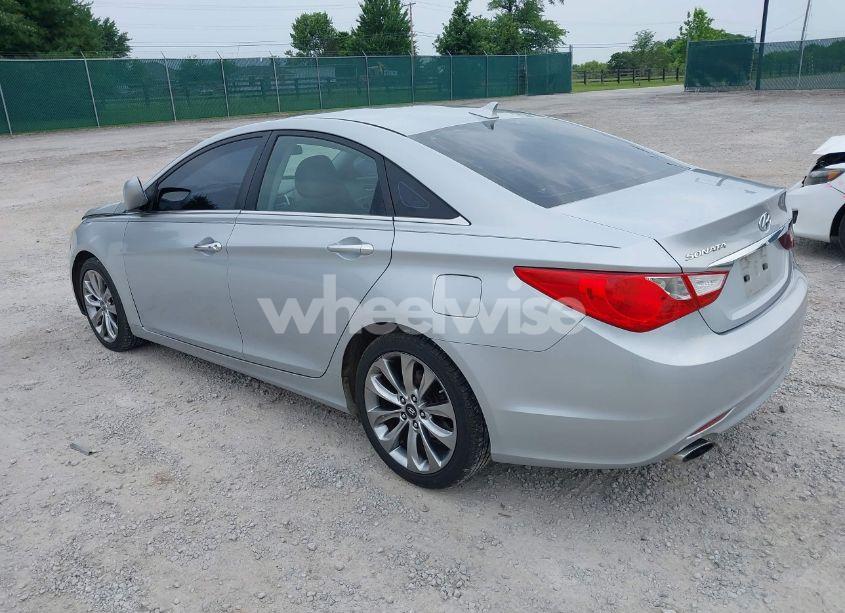 Photo 3 of 2011 Hyundai Sonata SE (VIN 5NPEC4AC9BH097668)