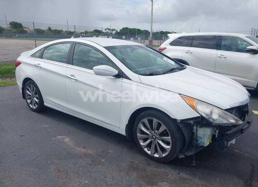 2011 Hyundai Sonata SE (VIN 5NPEC4AC9BH121628) main photo