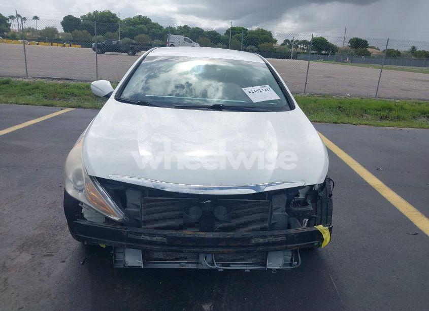 Photo 13 of 2011 Hyundai Sonata SE (VIN 5NPEC4AC9BH121628)