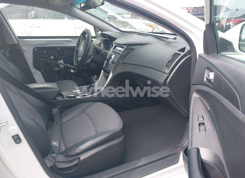 Photo 5 of 2011 Hyundai Sonata SE (VIN 5NPEC4AC9BH121628)