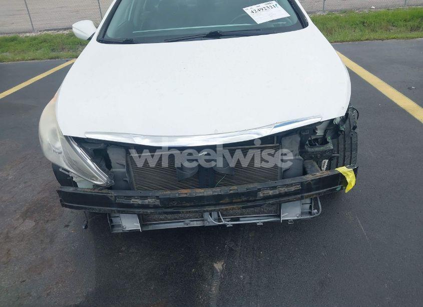 Photo 6 of 2011 Hyundai Sonata SE (VIN 5NPEC4AC9BH121628)