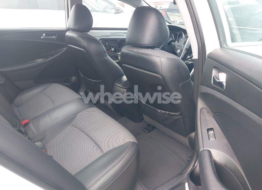 Photo 8 of 2011 Hyundai Sonata SE (VIN 5NPEC4AC9BH121628)