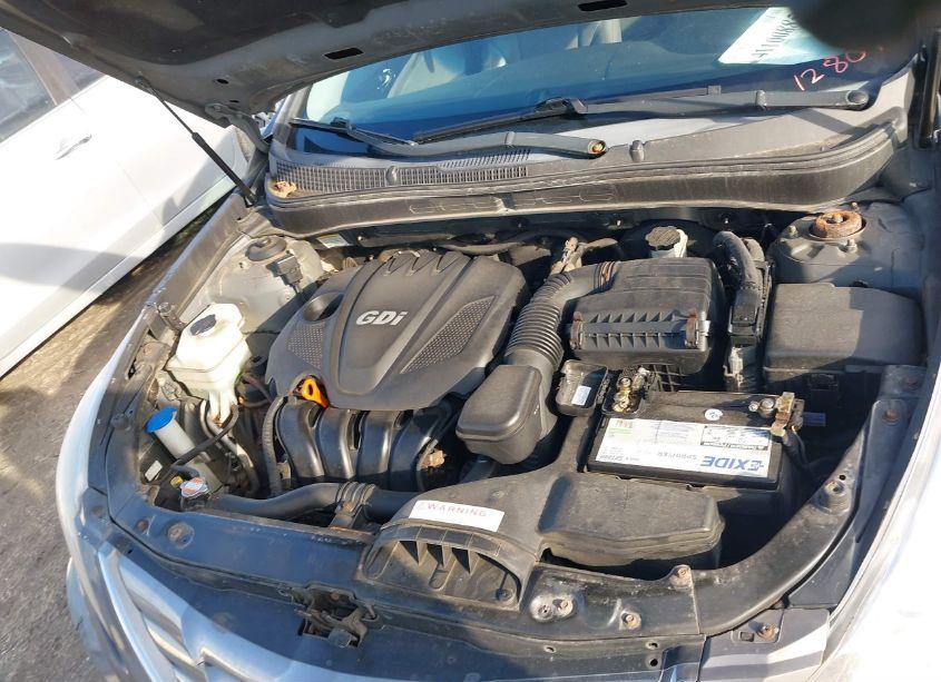 Photo 10 of 2011 Hyundai Sonata SE (VIN 5NPEC4AC9BH128045)