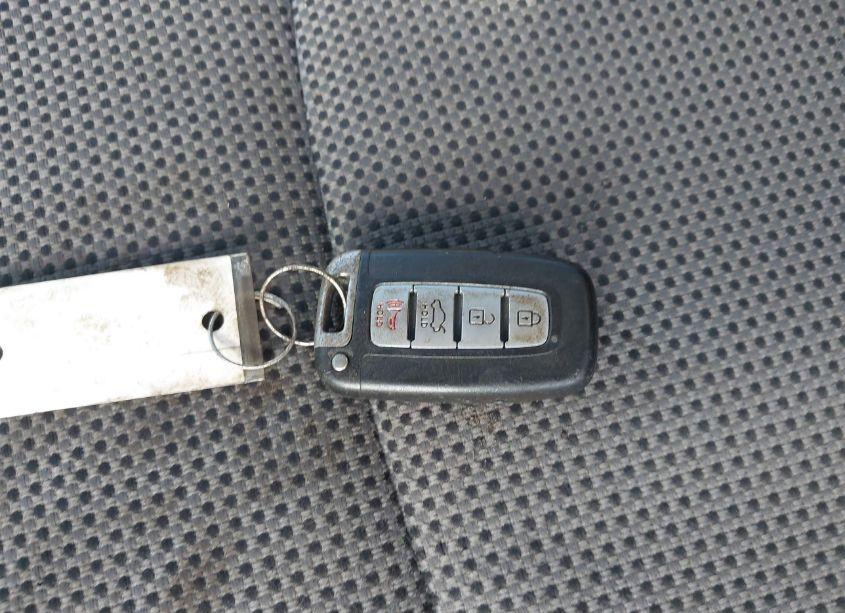 Photo 11 of 2011 Hyundai Sonata SE (VIN 5NPEC4AC9BH128045)