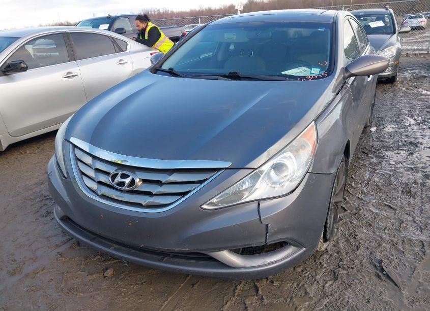 Photo 17 of 2011 Hyundai Sonata SE (VIN 5NPEC4AC9BH128045)