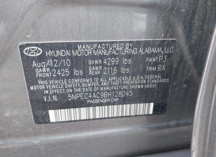 Photo 9 of 2011 Hyundai Sonata SE (VIN 5NPEC4AC9BH128045)