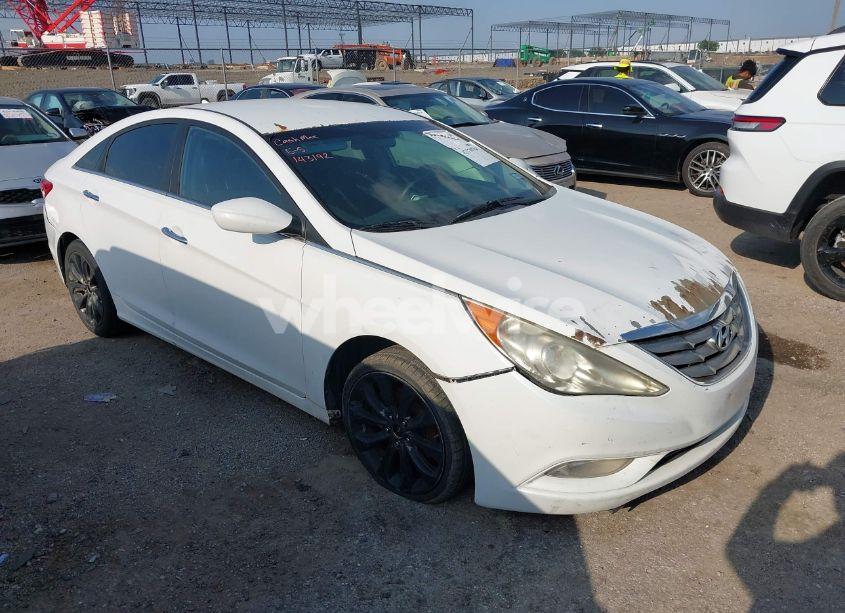 2011 Hyundai Sonata SE (VIN 5NPEC4AC9BH143192) main photo