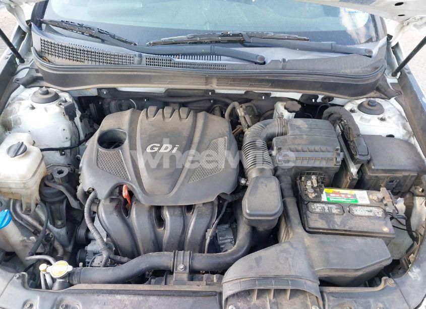 Photo 10 of 2011 Hyundai Sonata SE (VIN 5NPEC4AC9BH143192)