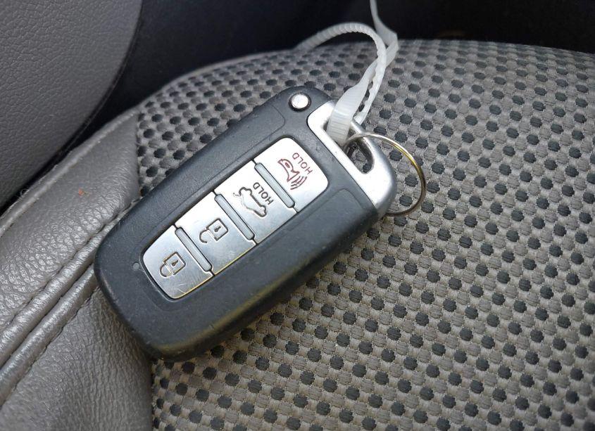 Photo 11 of 2011 Hyundai Sonata SE (VIN 5NPEC4AC9BH155276)