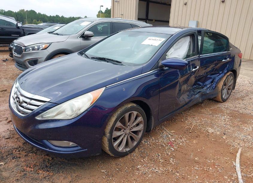 Photo 2 of 2011 Hyundai Sonata SE (VIN 5NPEC4AC9BH155276)