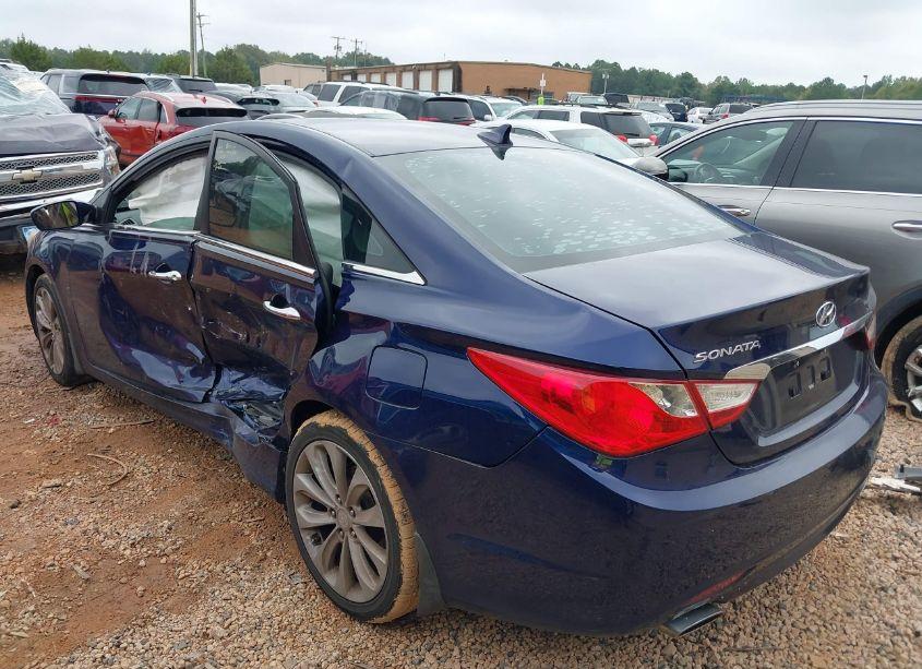 Photo 3 of 2011 Hyundai Sonata SE (VIN 5NPEC4AC9BH155276)