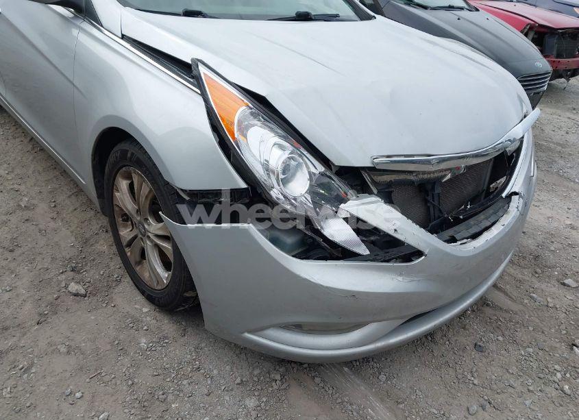 Photo 12 of 2011 Hyundai Sonata LIMITED (VIN 5NPEC4AC9BH159747)