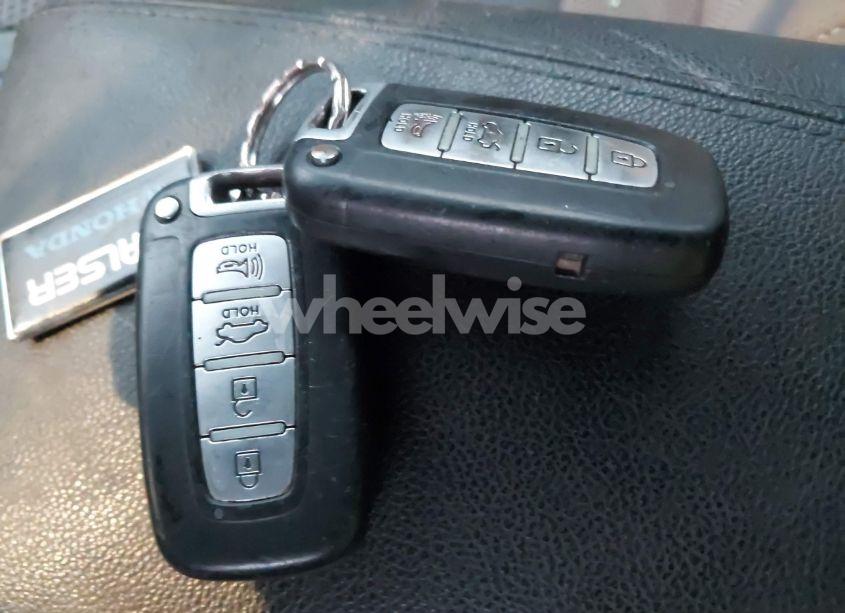 Photo 11 of 2011 Hyundai Sonata SE (VIN 5NPEC4AC9BH224824)