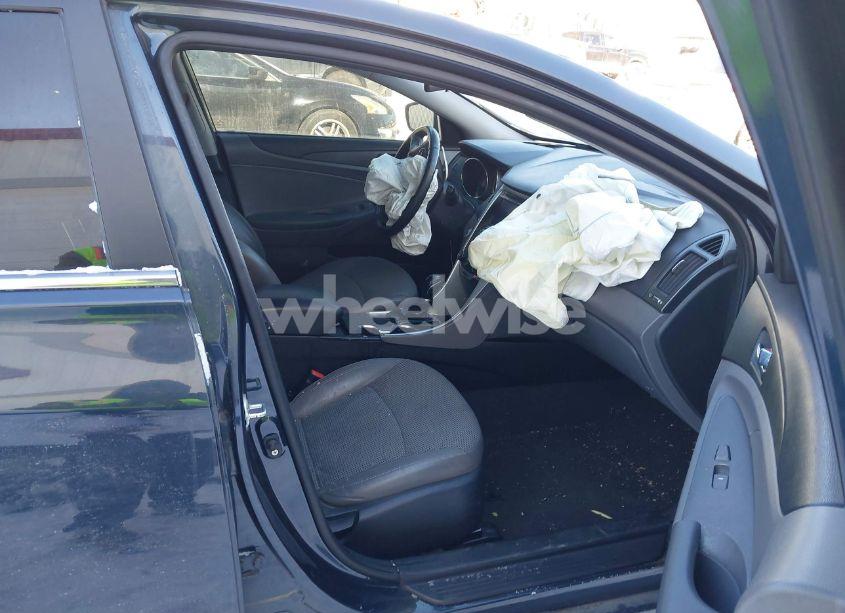 Photo 5 of 2011 Hyundai Sonata SE (VIN 5NPEC4AC9BH251585)