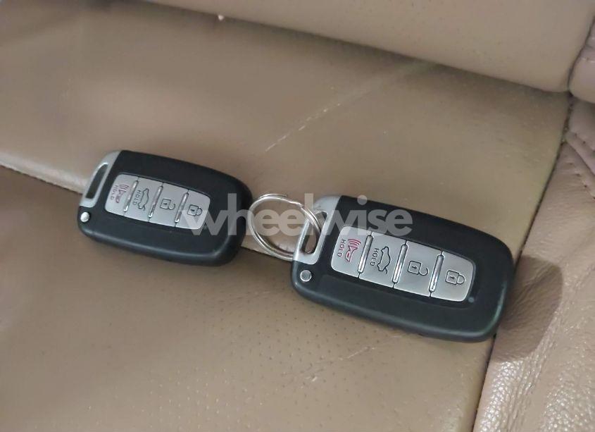 Photo 11 of 2011 Hyundai Sonata LIMITED (VIN 5NPEC4AC9BH268077)