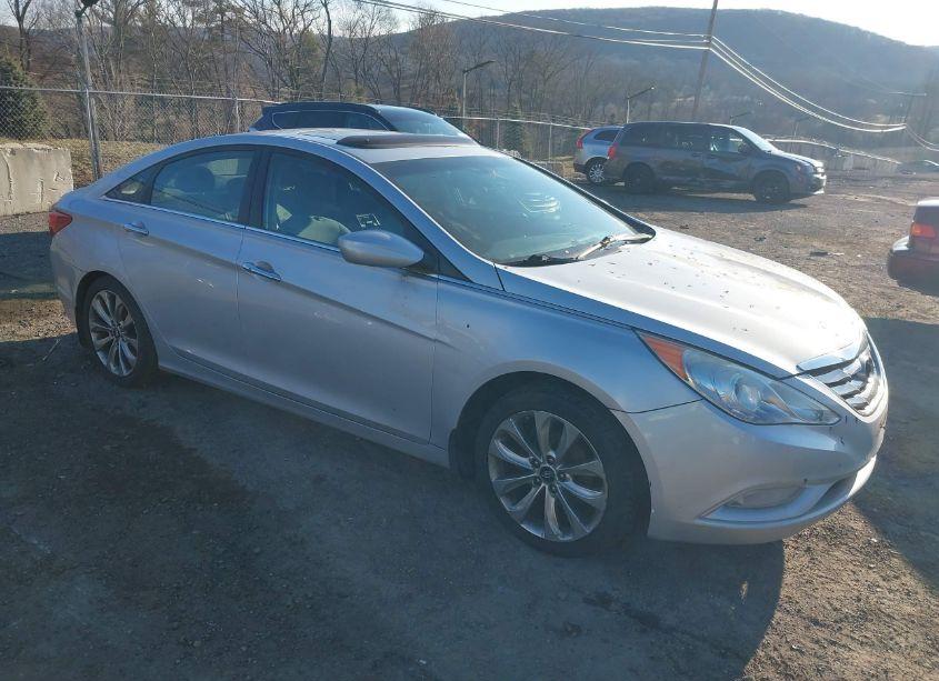 2011 Hyundai Sonata SE (VIN 5NPEC4AC9BH284313) main photo