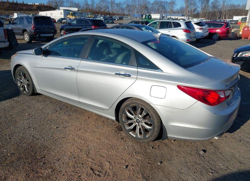 Photo 3 of 2011 Hyundai Sonata SE (VIN 5NPEC4AC9BH284313)