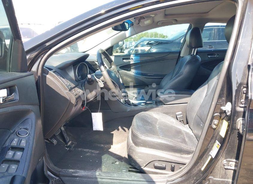 Photo 5 of 2011 Hyundai Sonata SE (VIN 5NPEC4AC9BH288975)