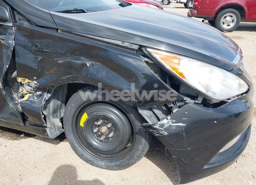 Photo 6 of 2011 Hyundai Sonata SE (VIN 5NPEC4AC9BH288975)