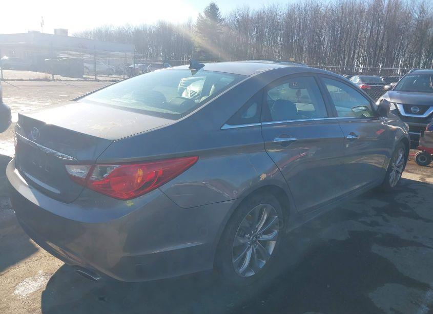 Photo 4 of 2011 Hyundai Sonata SE (VIN 5NPEC4AC9BH292282)