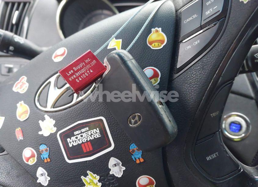 Photo 11 of 2011 Hyundai Sonata LIMITED (VIN 5NPEC4AC9BH305497)