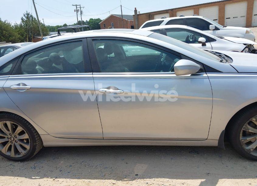 Photo 13 of 2012 Hyundai Sonata SE (VIN 5NPEC4AC9CH354782)