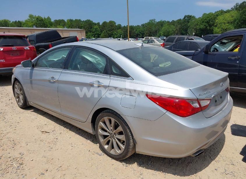 Photo 3 of 2012 Hyundai Sonata SE (VIN 5NPEC4AC9CH354782)