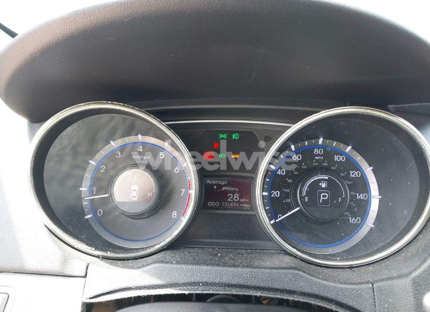 Photo 7 of 2012 Hyundai Sonata SE (VIN 5NPEC4AC9CH354782)